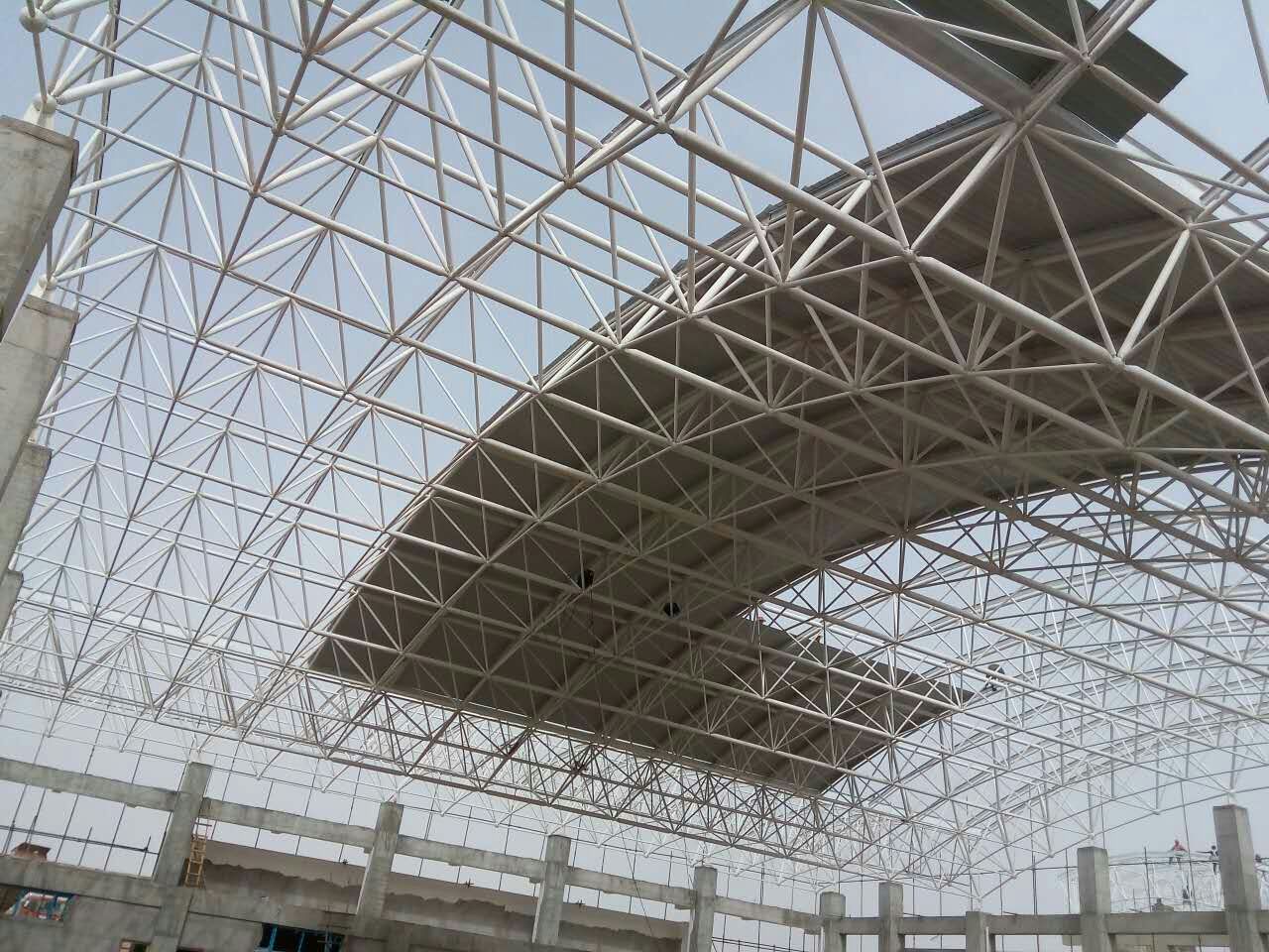 嘉峪关青岛一汽网架